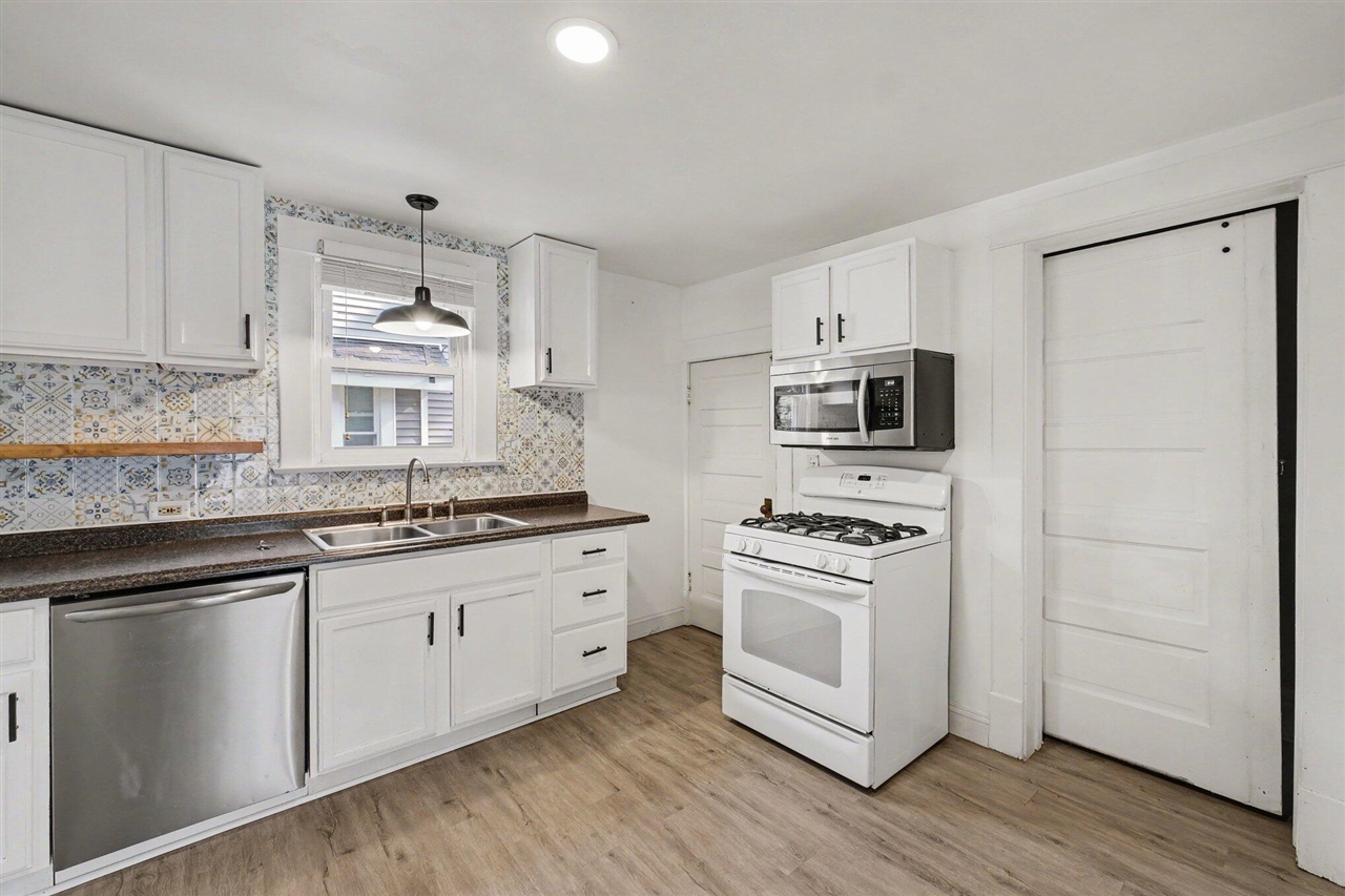 641 Lincoln Avenue Property Photo 18