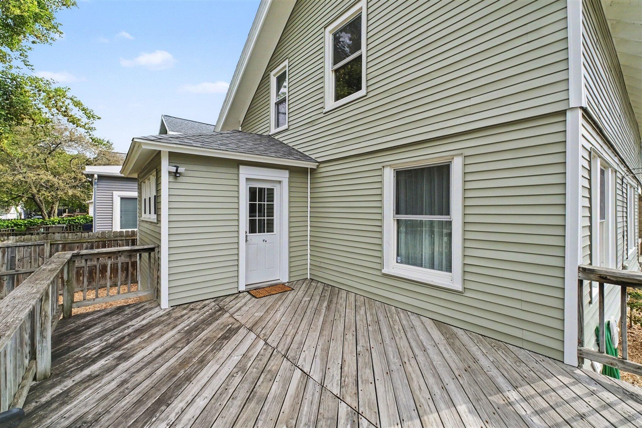 641 Lincoln Avenue Property Photo 63