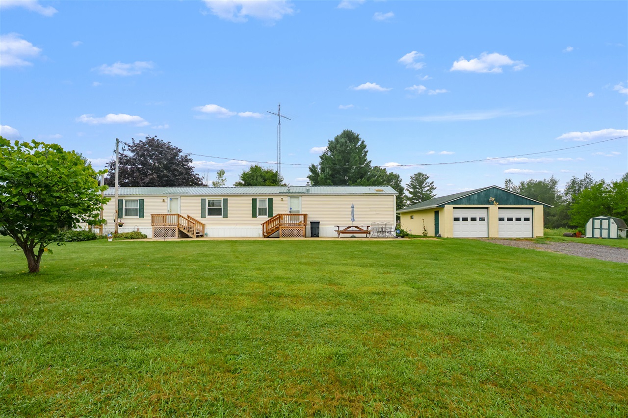 65383 48th Avenue Property Photo 1