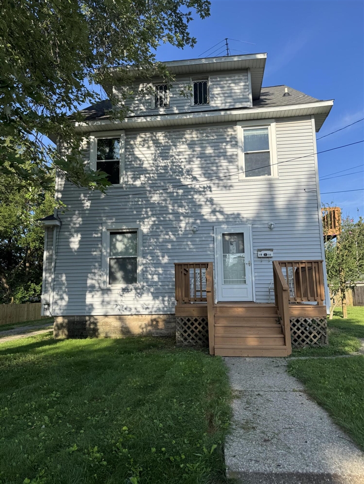 1911 Federal Avenue Property Photo 1