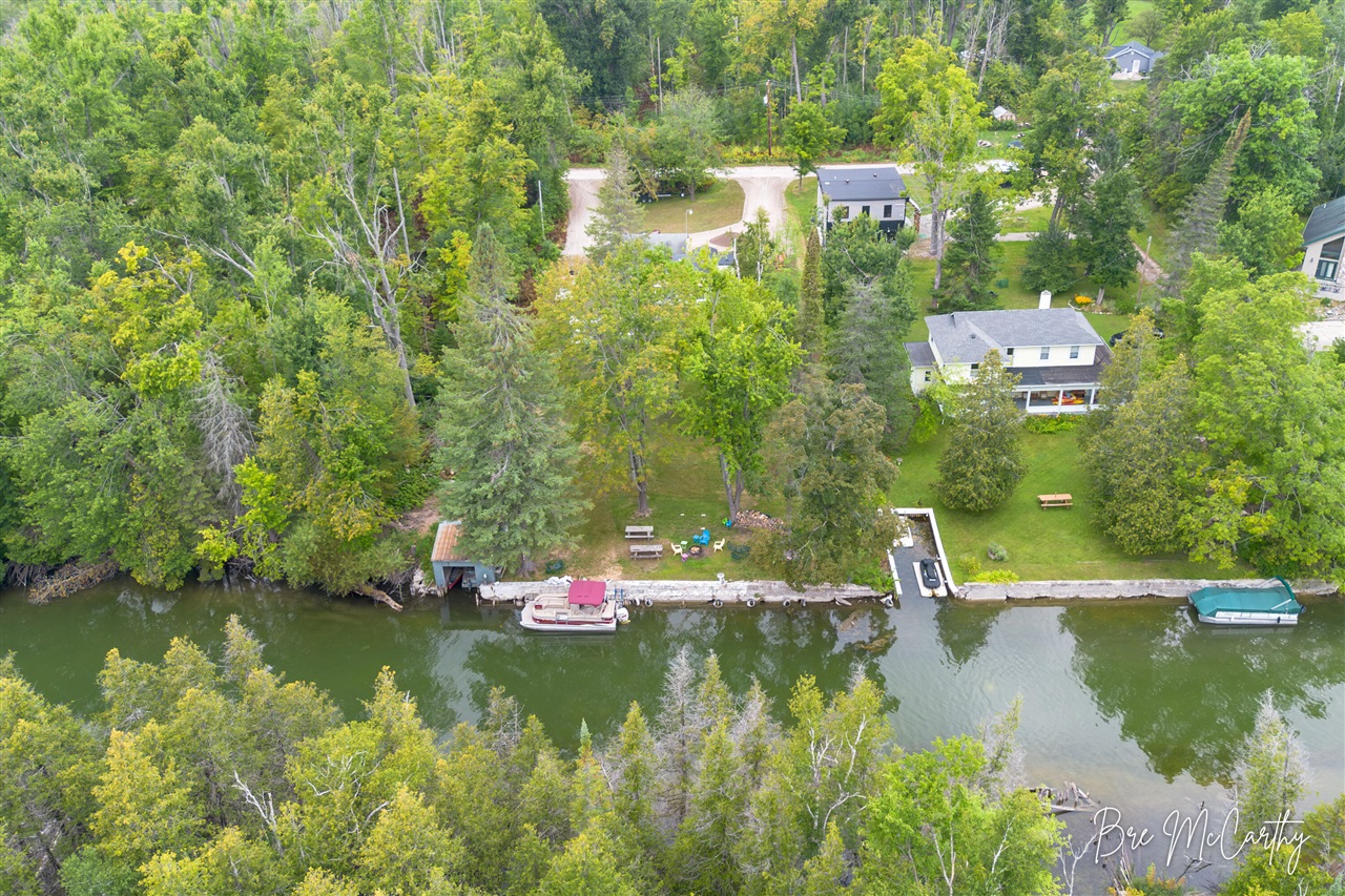 7847 Lake Street Property Photo 1