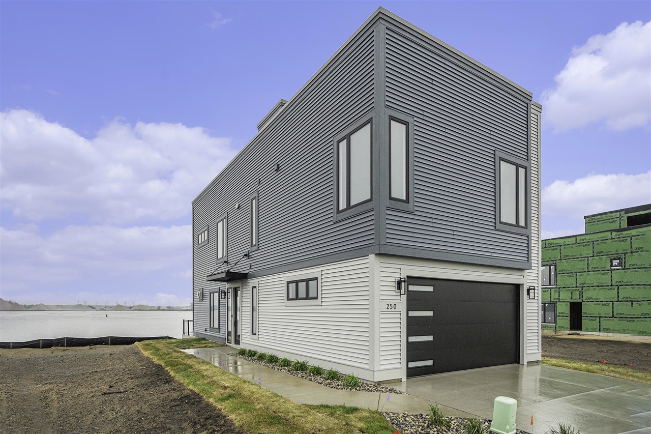 258 Viridian Shrs Drive Property Photo 1