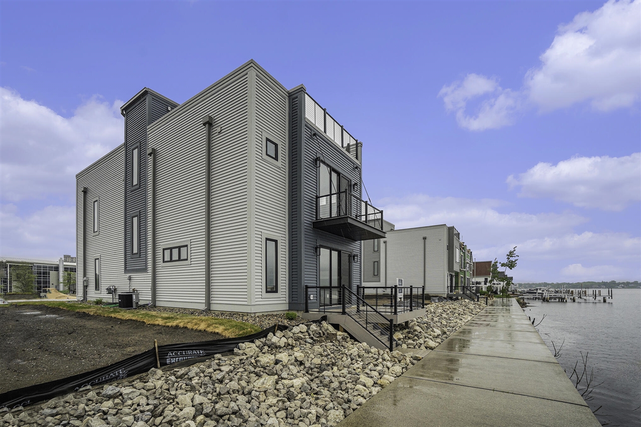 258 Viridian Shrs Drive Property Photo 2