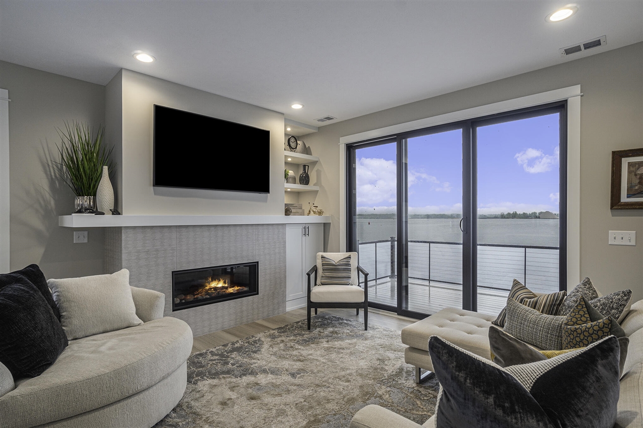 258 Viridian Shrs Drive Property Photo 3
