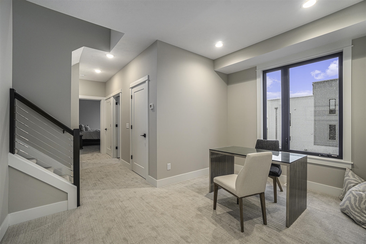258 Viridian Shrs Drive Property Photo 5