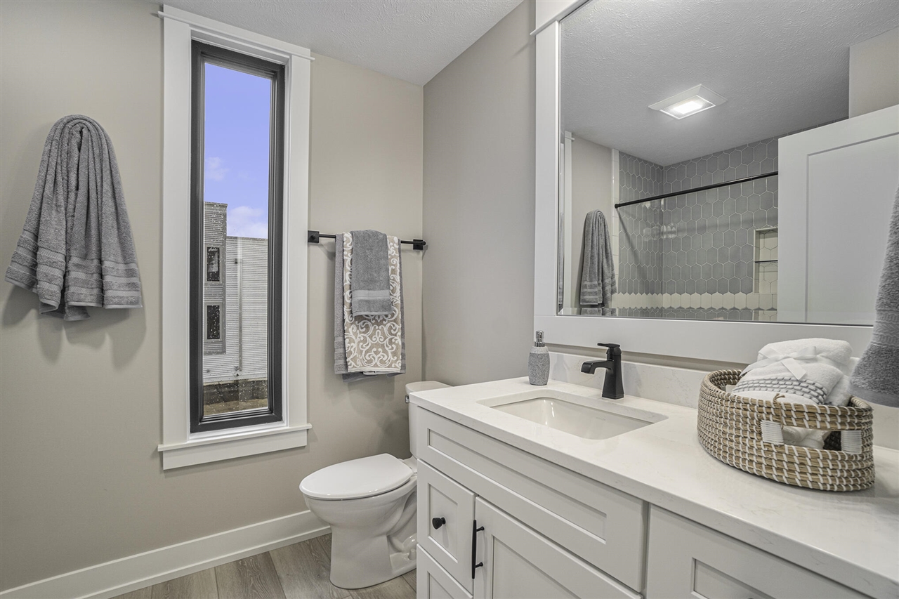 258 Viridian Shrs Drive Property Photo 12