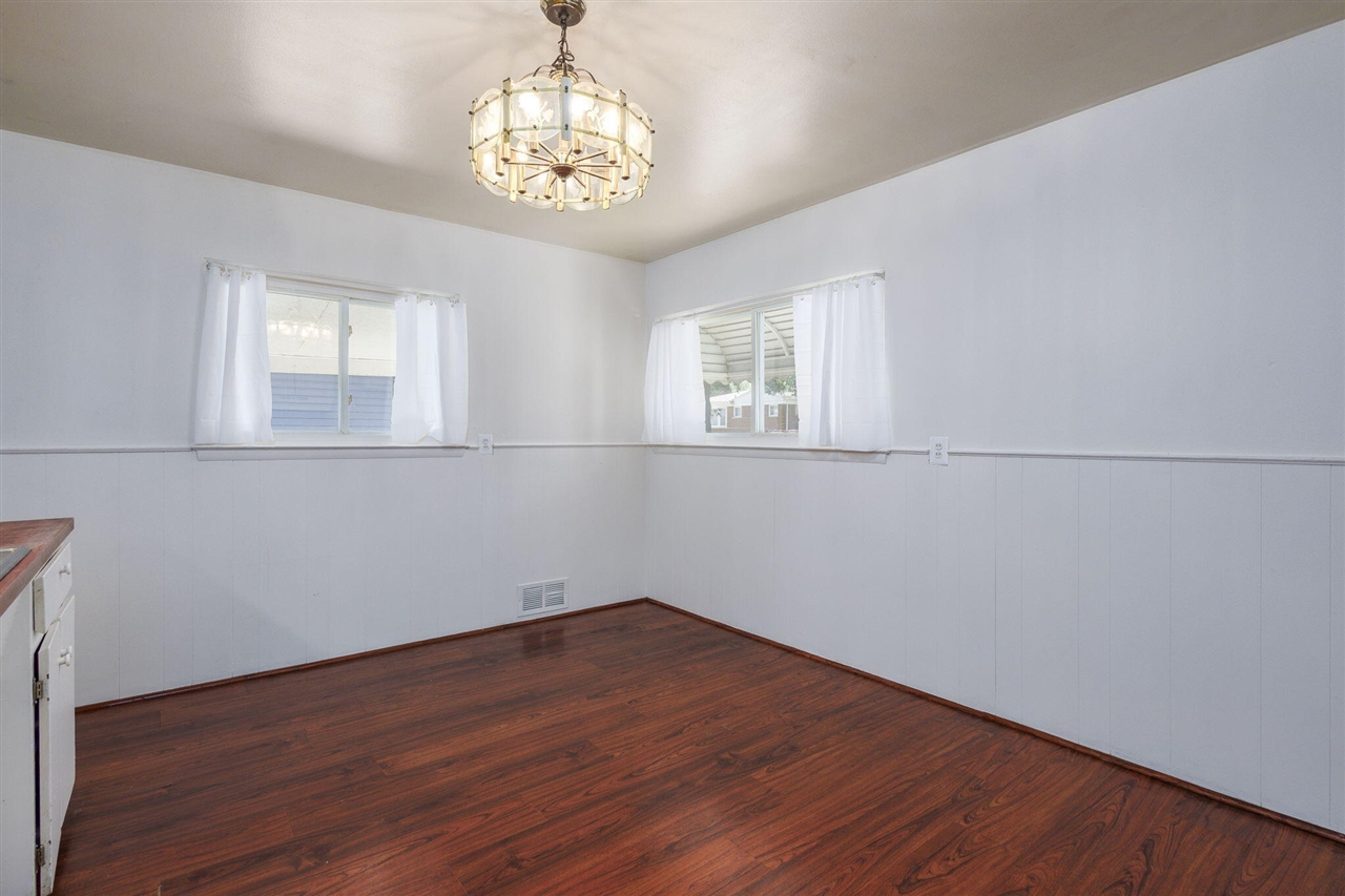 164 Westway Street Property Photo 8