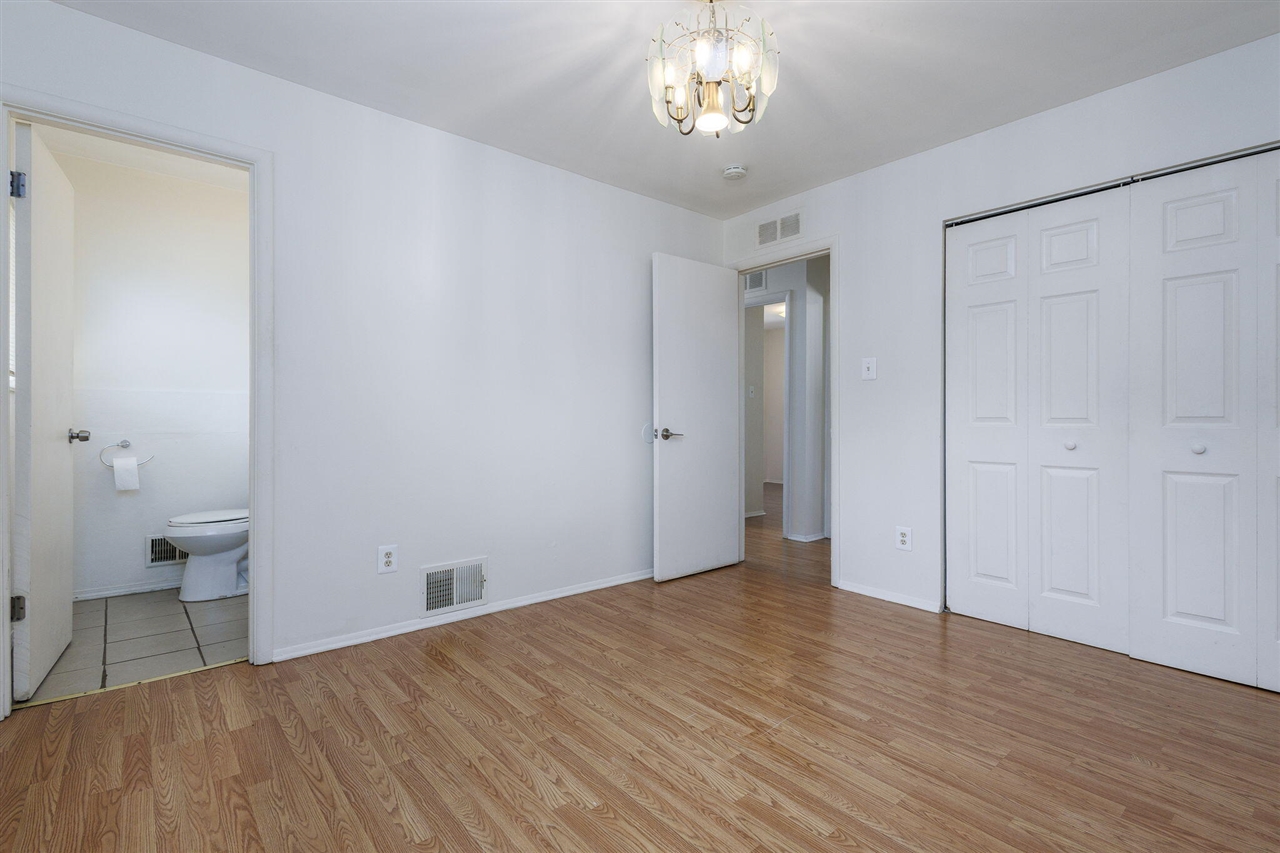 164 Westway Street Property Photo 15