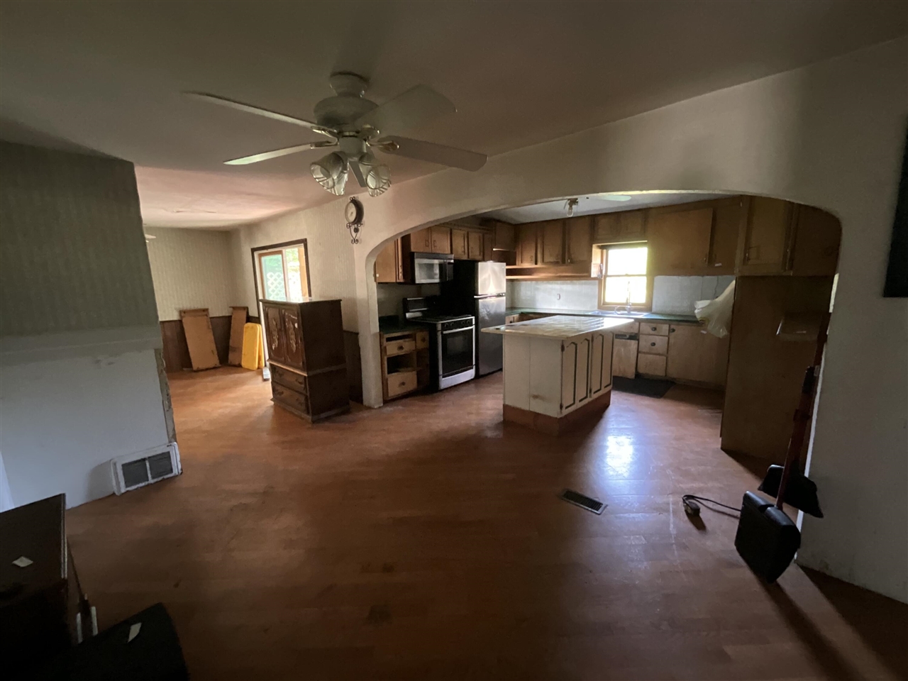 2031 10 Mile Road Property Photo 6