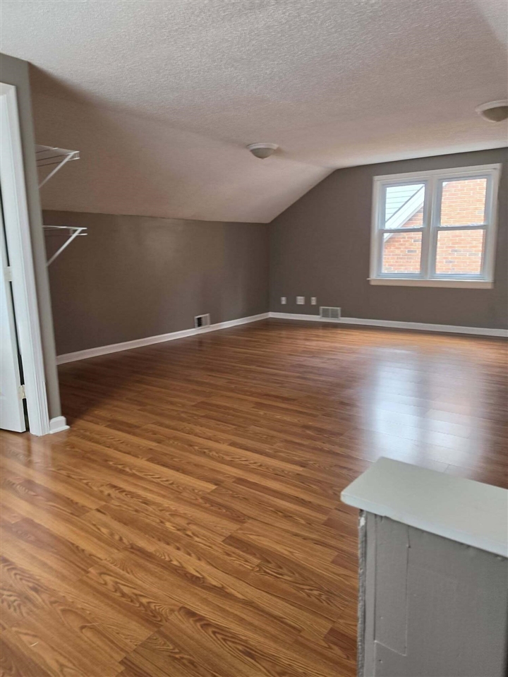 70554446 Property Photo 5