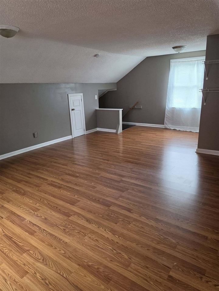 70554446 Property Photo 6