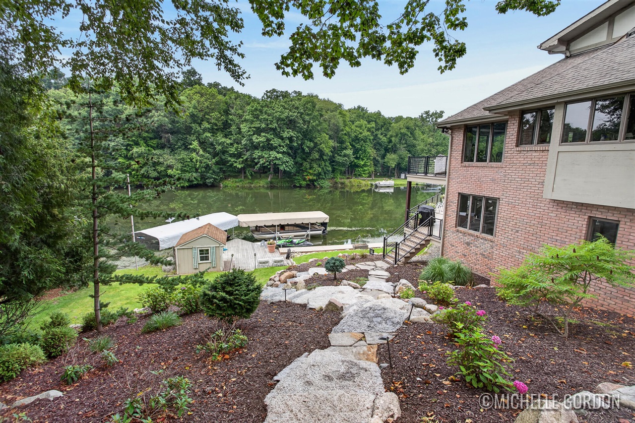 2465 Cascade Springs Drive Property Photo 4
