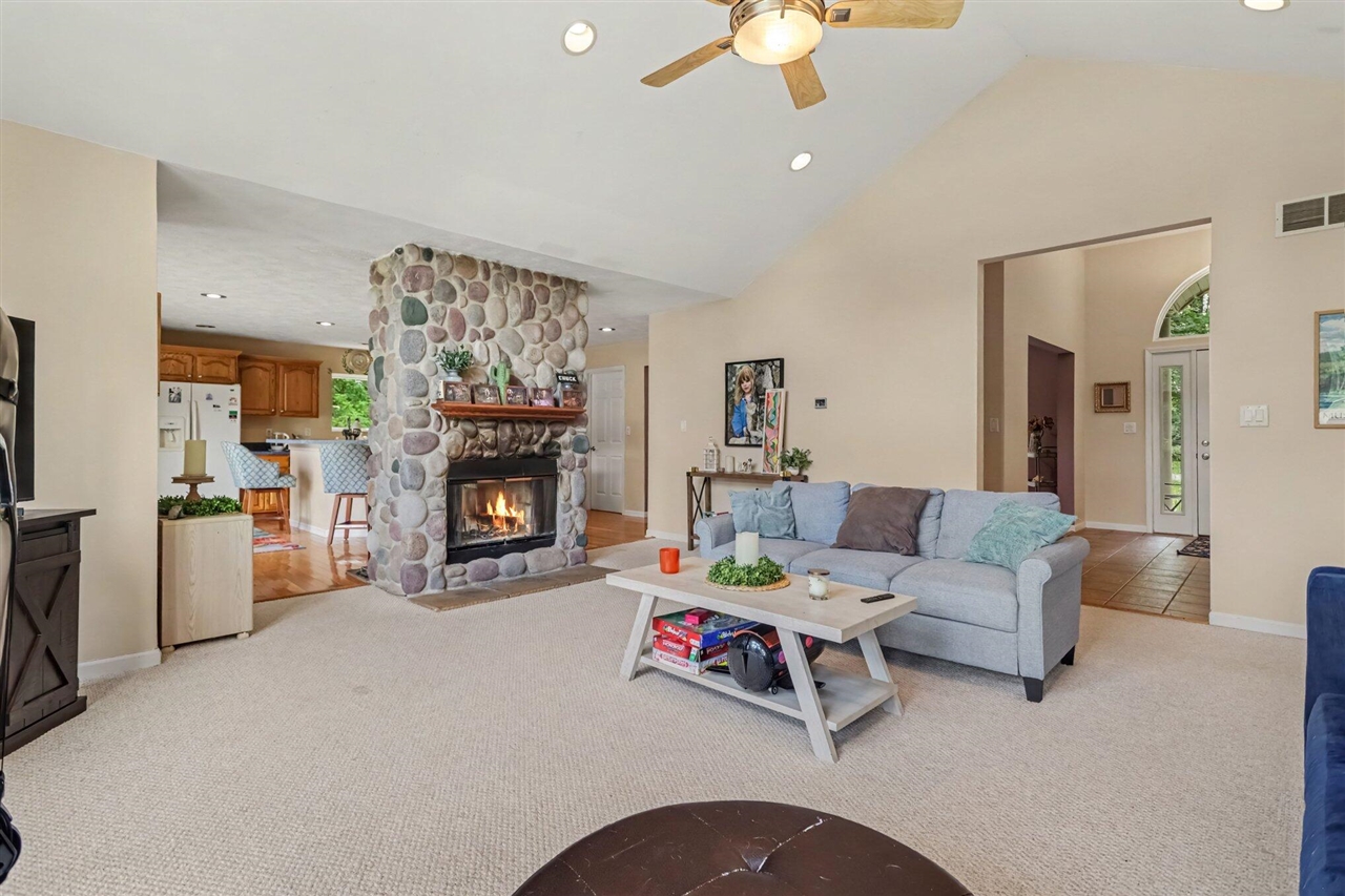 7805 Cougar Drive Property Photo 10