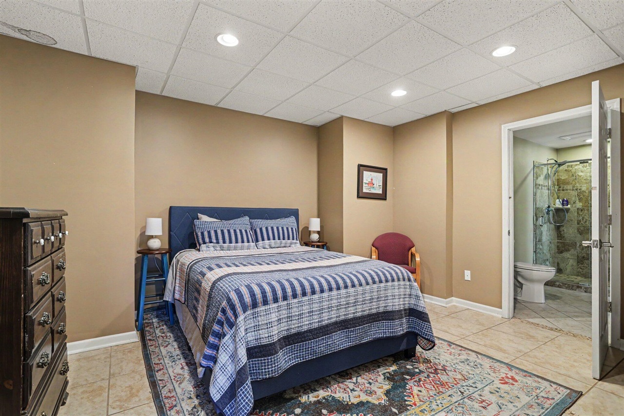 7805 Cougar Drive Property Photo 40