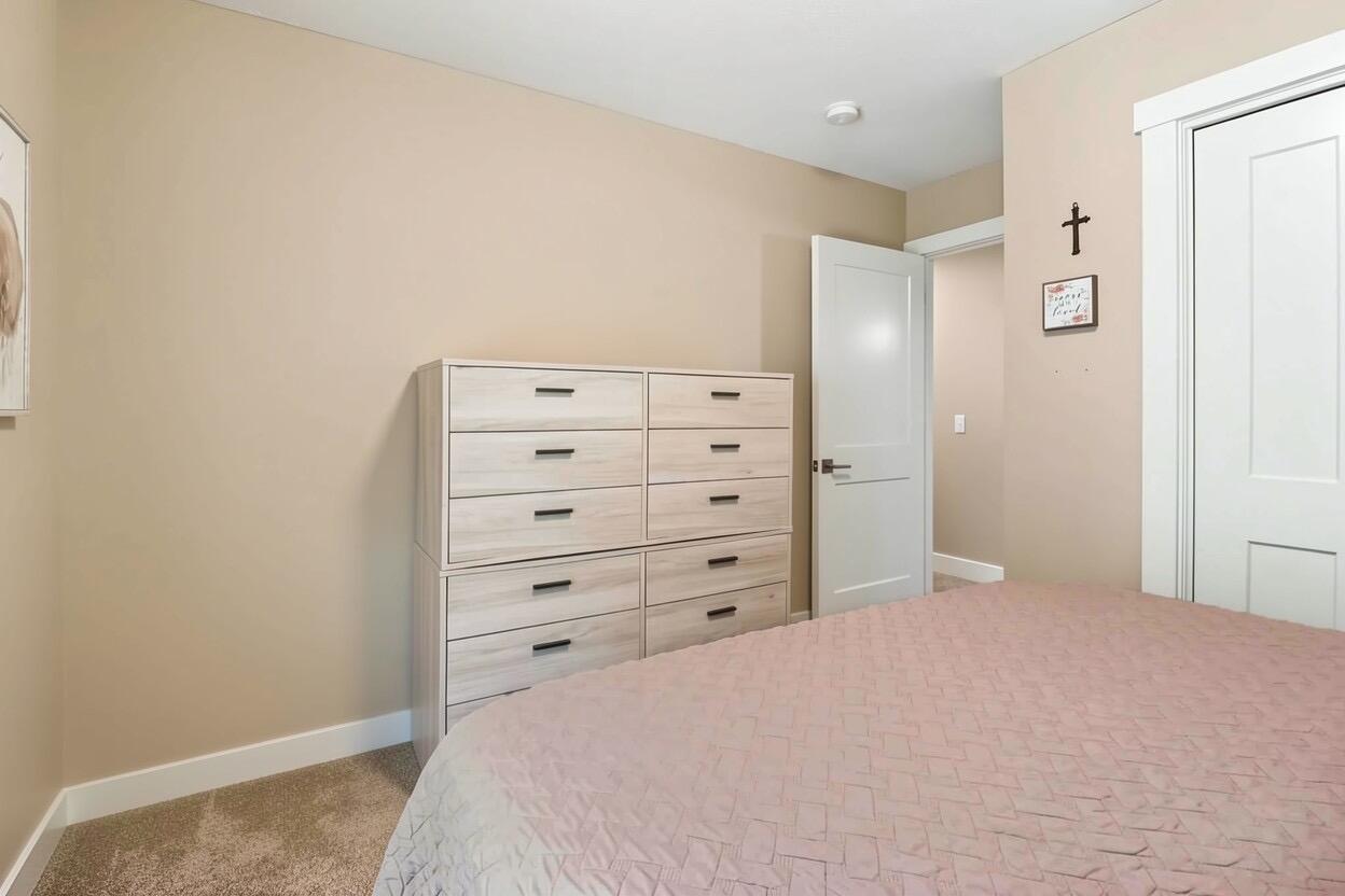 2047 N Lakeshore Drive Property Photo 23