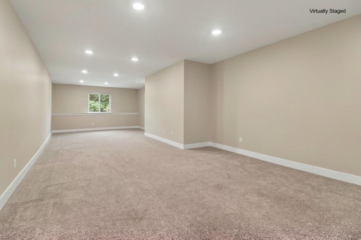 2047 N Lakeshore Drive Property Photo 26
