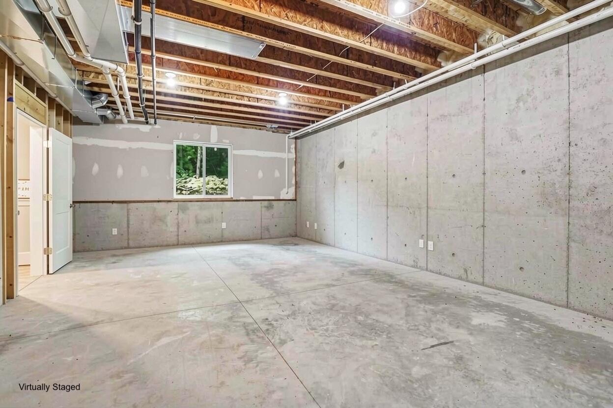 2047 N Lakeshore Drive Property Photo 29