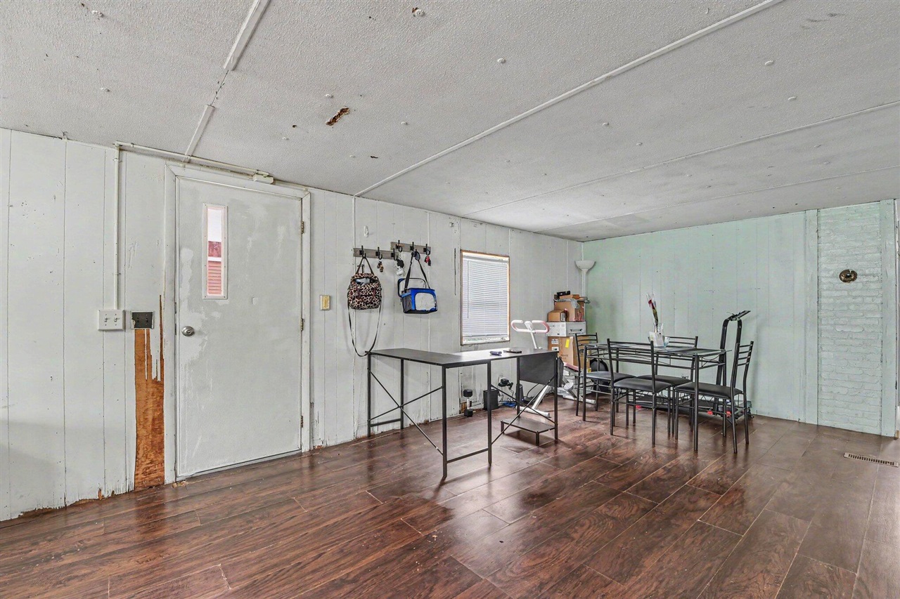 2650 Ulysses Court Property Photo 3