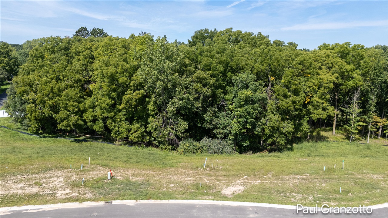 5561 N Blackberry Bluff Property Photo 4