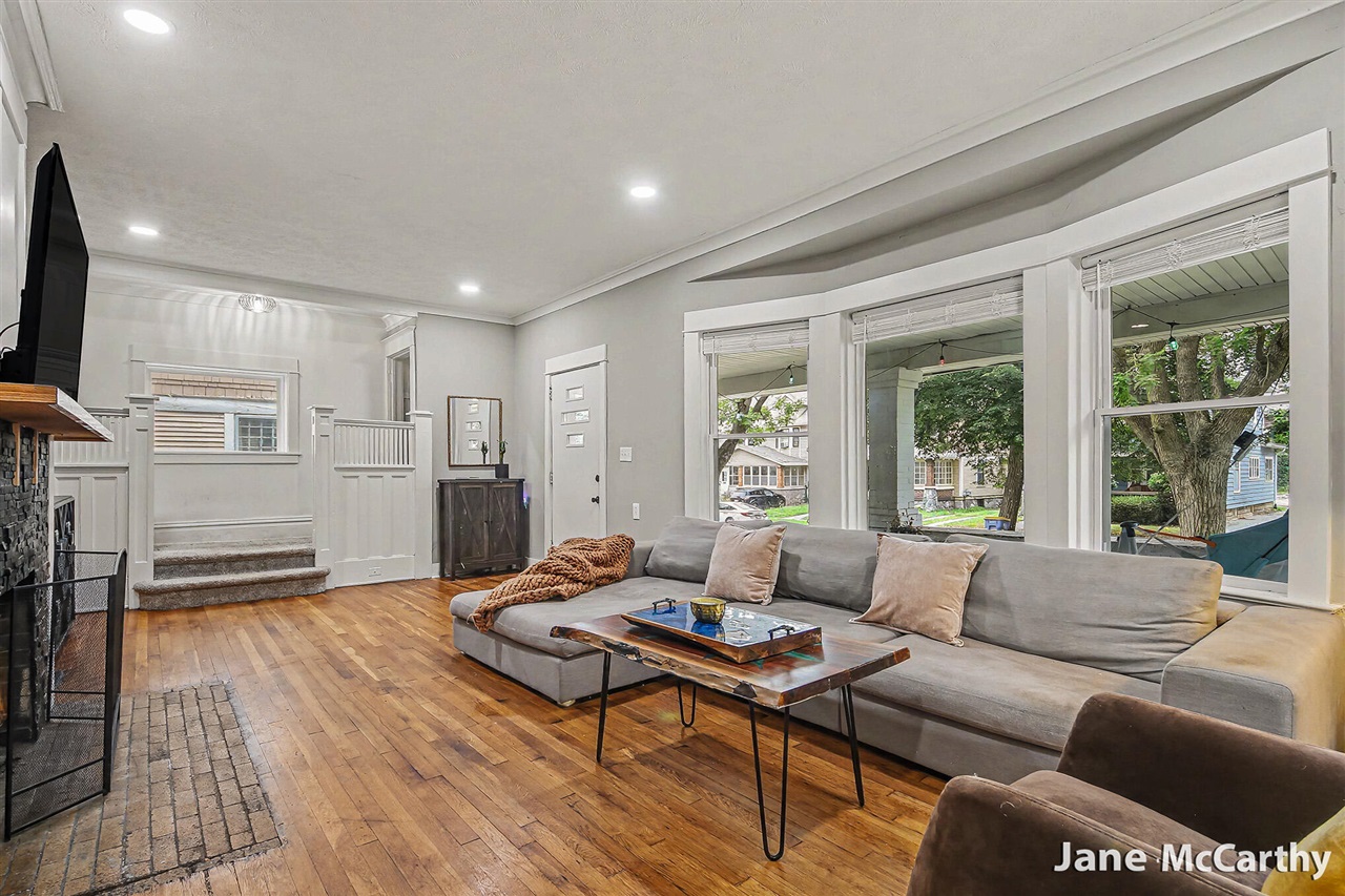 1240 Bemis Street Property Photo 6