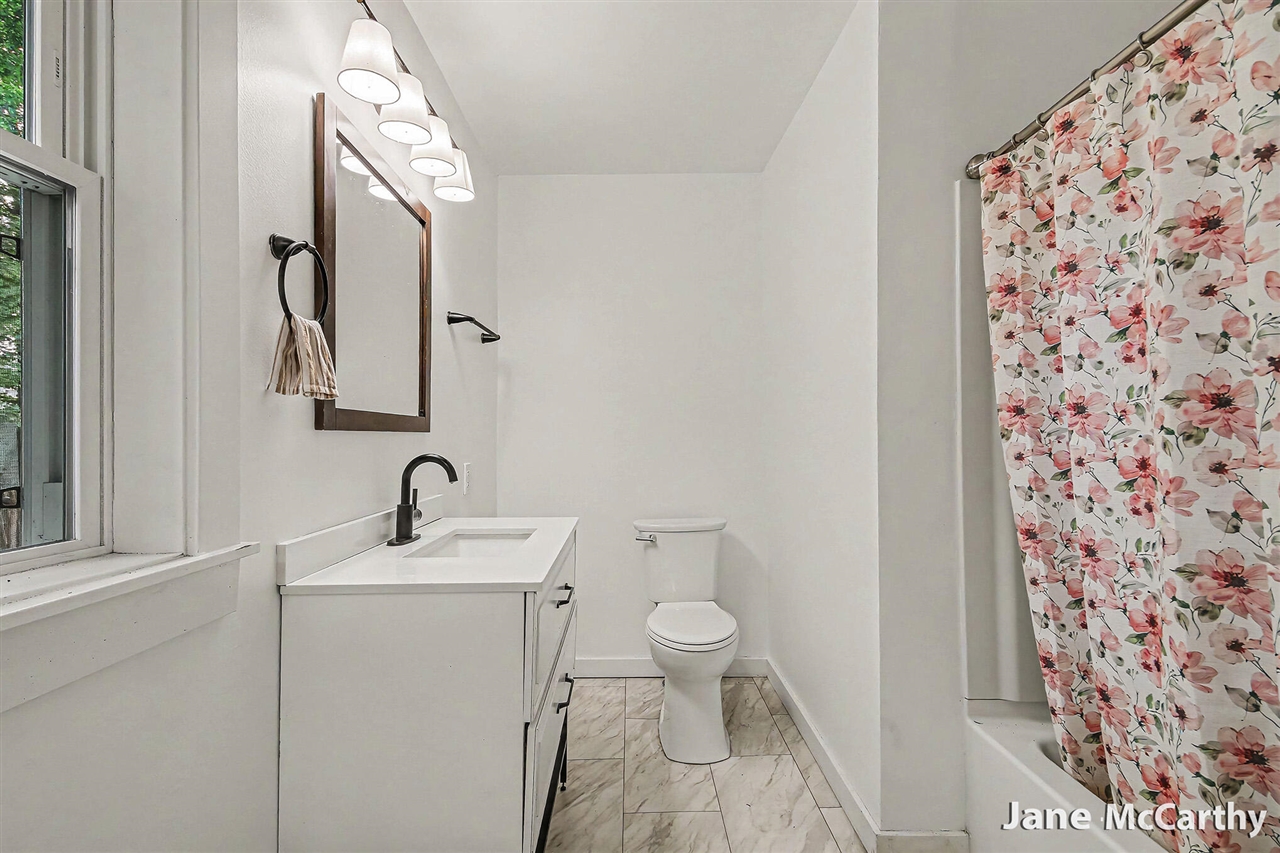 1240 Bemis Street Property Photo 14