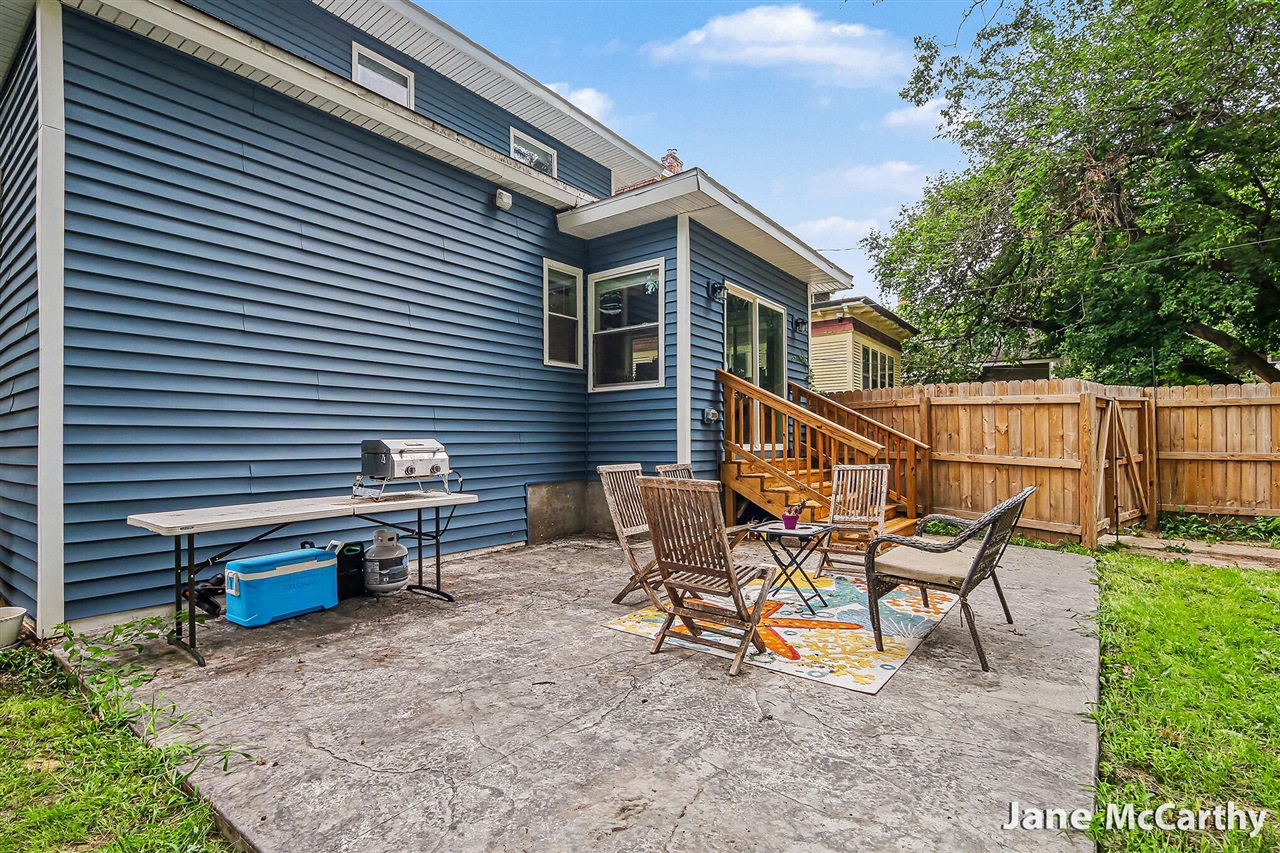 1240 Bemis Street Property Photo 27
