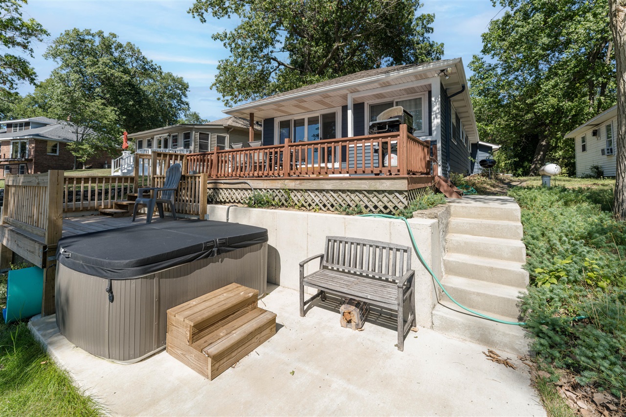 10790 Stoney Point Drive Property Photo 1