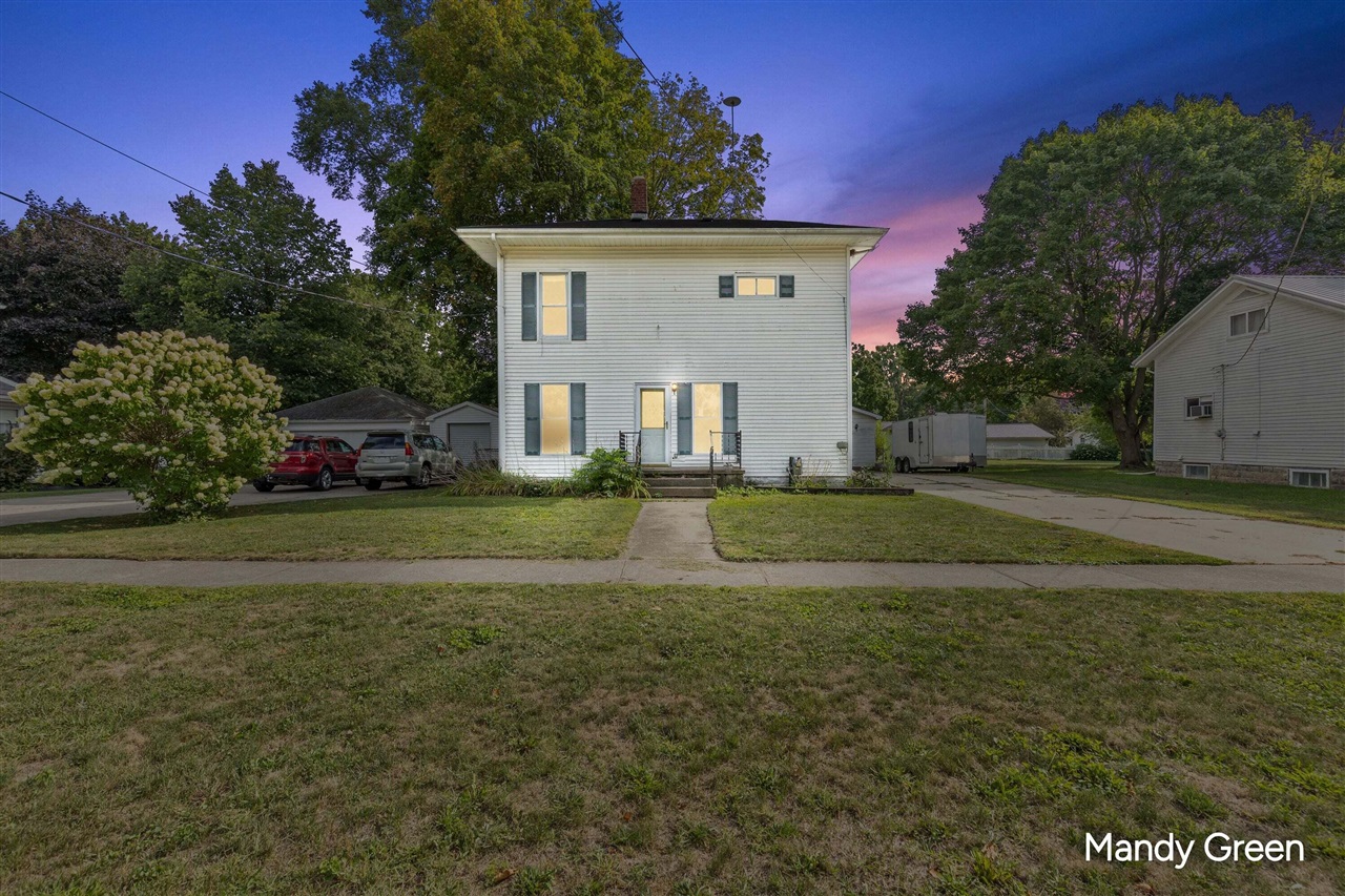 113 W Maple Street Property Photo 1