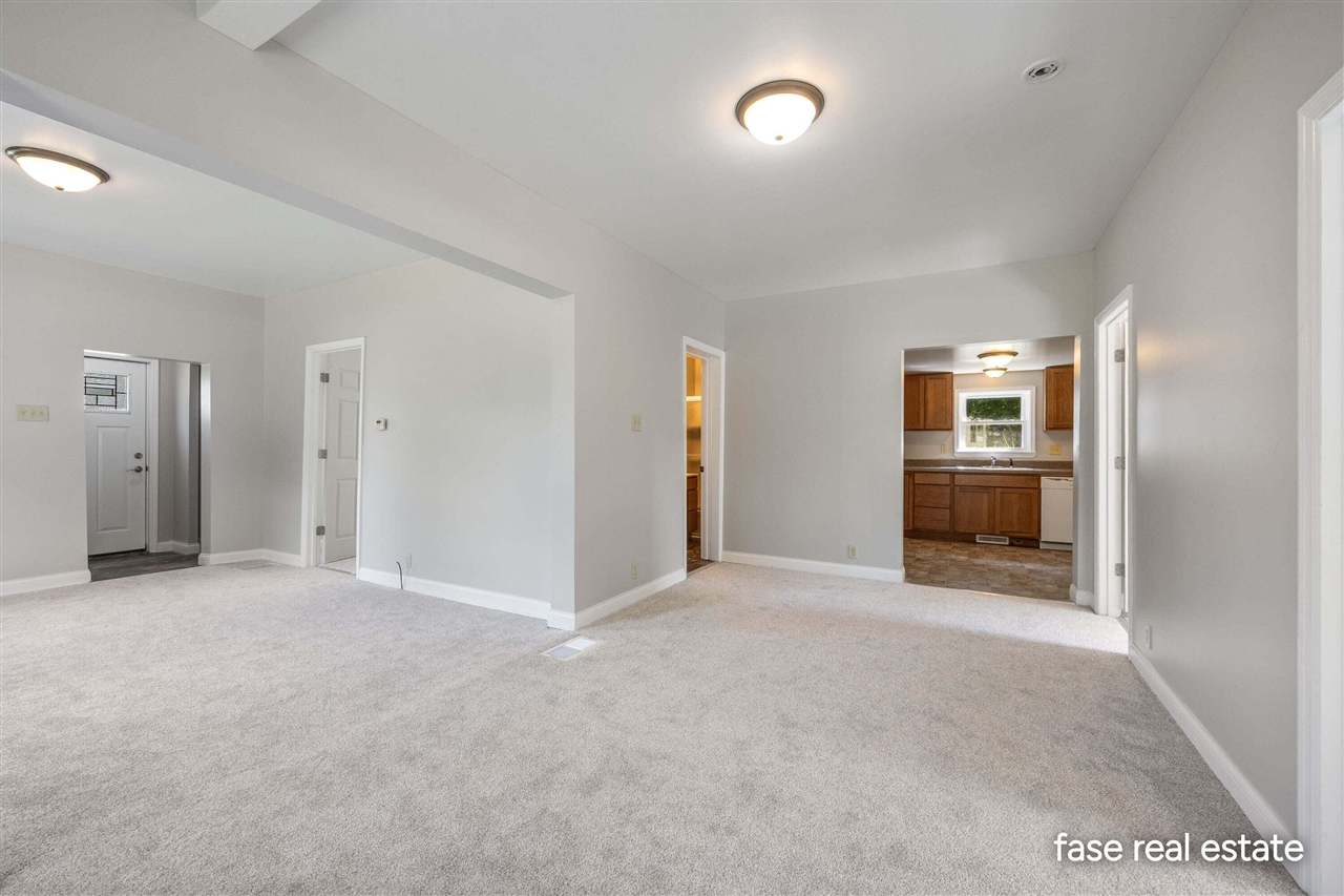 703 Pearl Street Property Photo 8