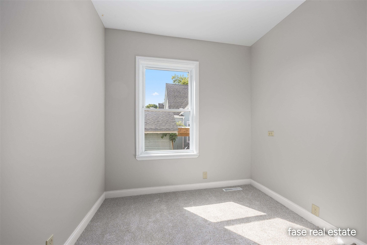 703 Pearl Street Property Photo 15