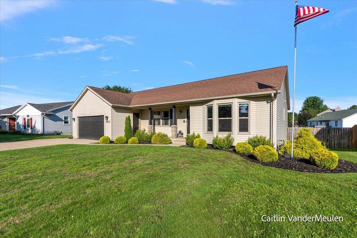 11421 Prairie Avenue Property Photo 5