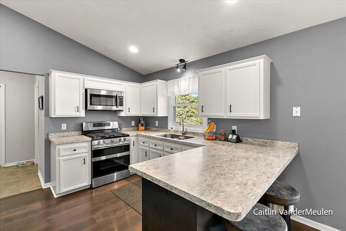 11421 Prairie Avenue Property Photo 23
