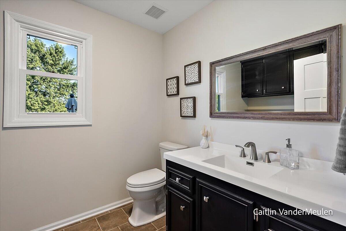 11421 Prairie Avenue Property Photo 35