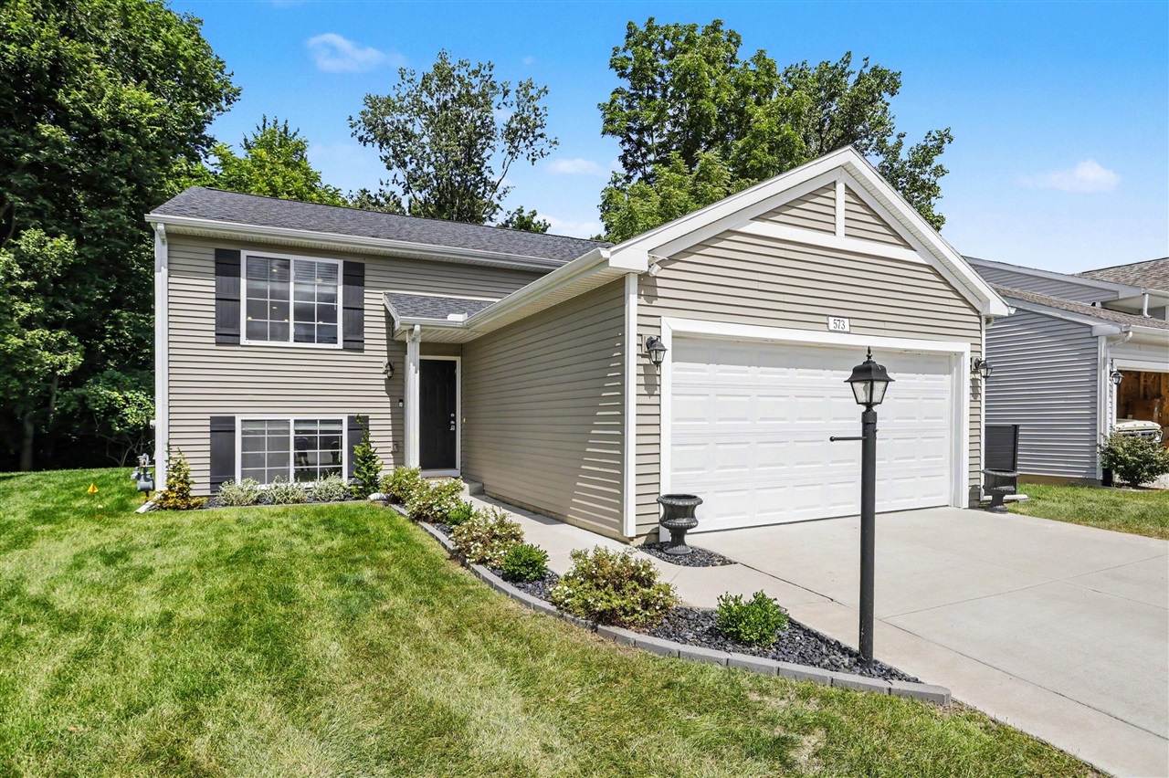 573 N Cygnet Lake Drive Property Photo 1