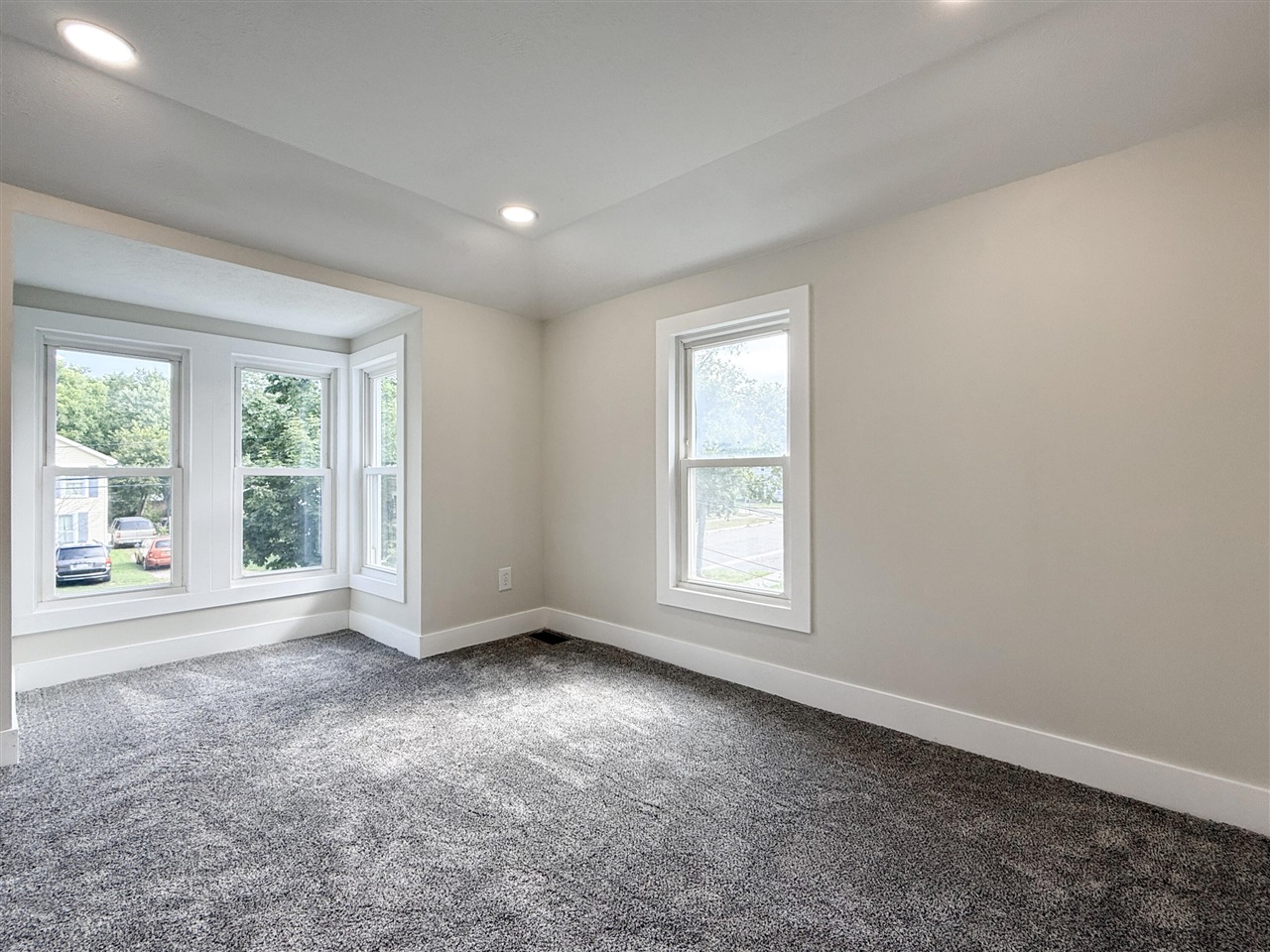 105 W Telegraph Property Photo 16