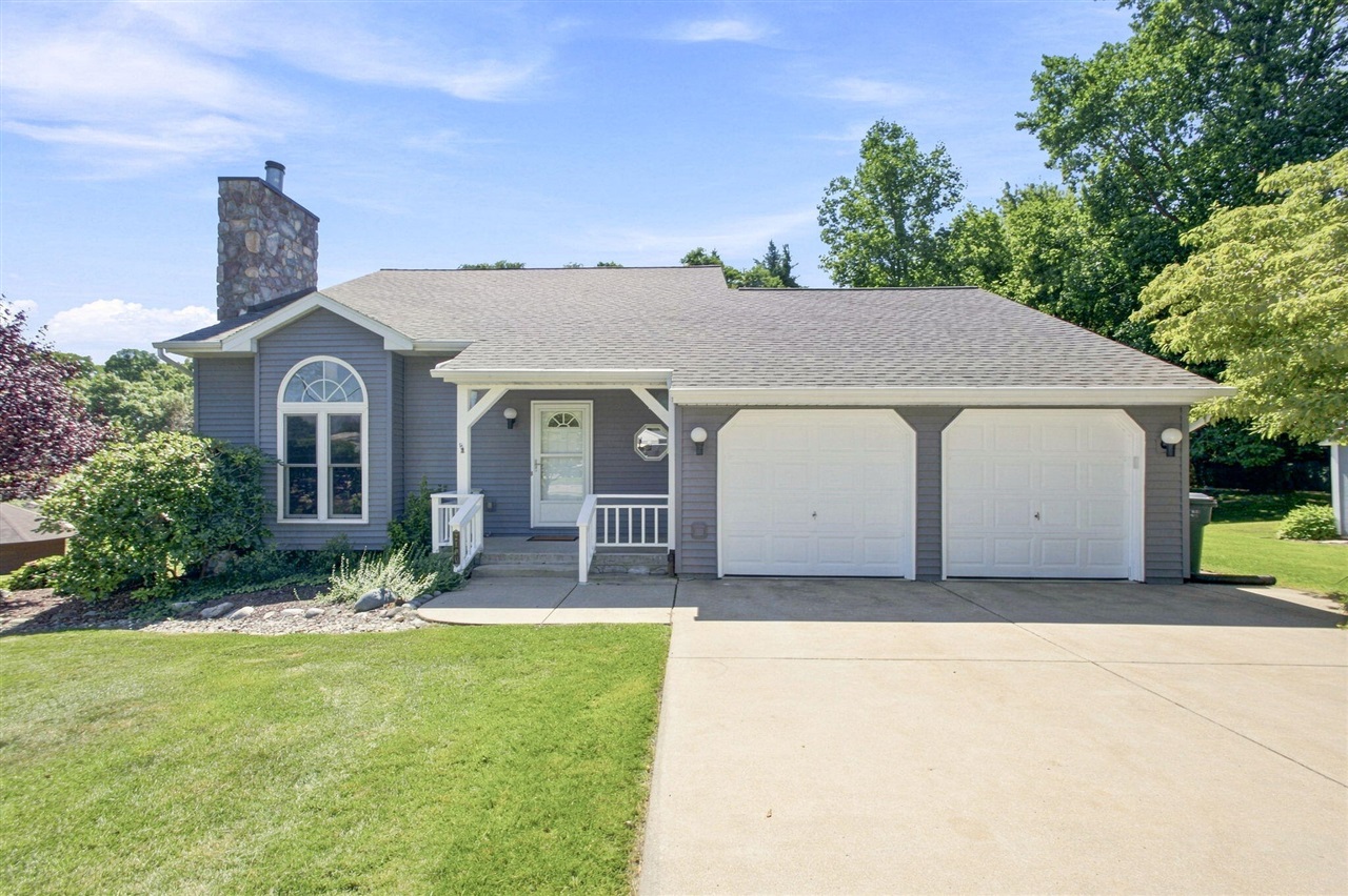 2100 Brown School Road Property Photo 1