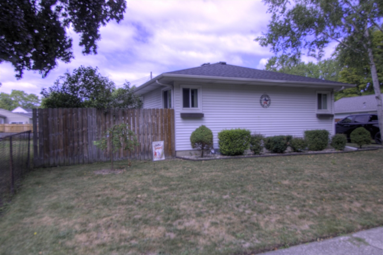 2309 Mayfield Road Property Photo 3
