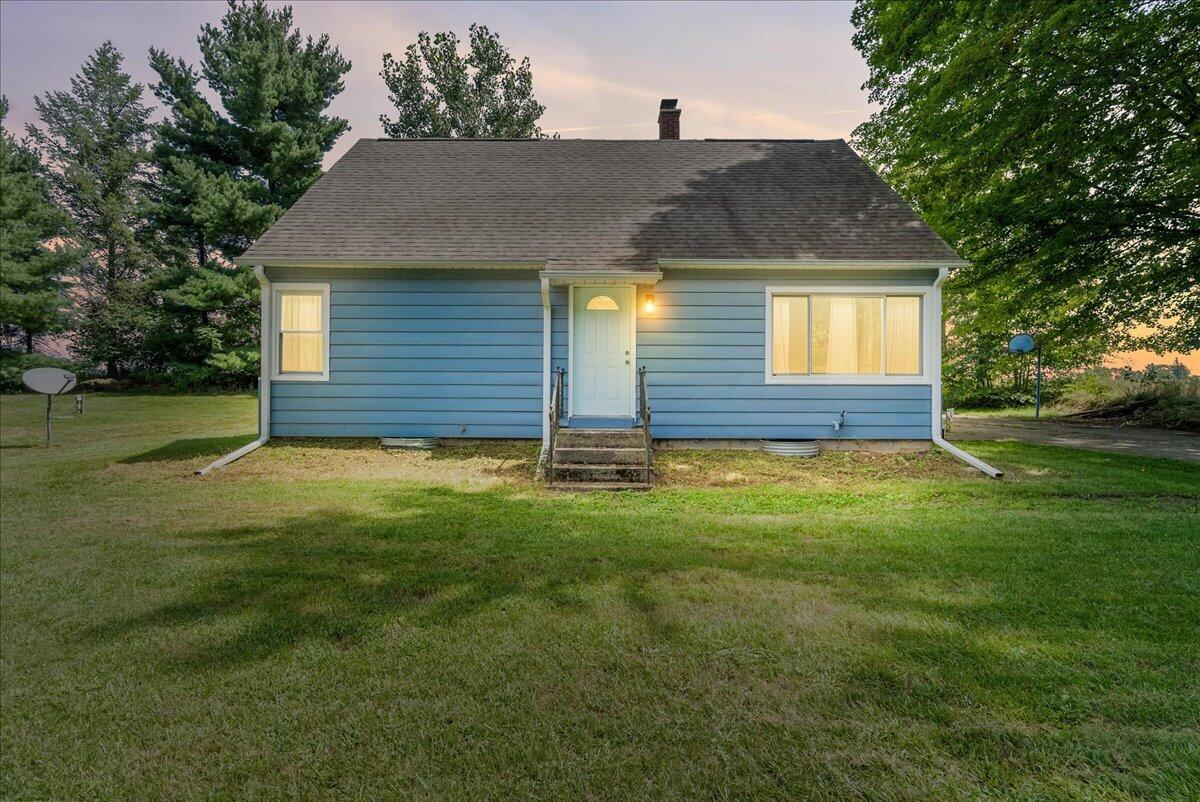 9718 19 1/2 Mile Road Property Photo 1
