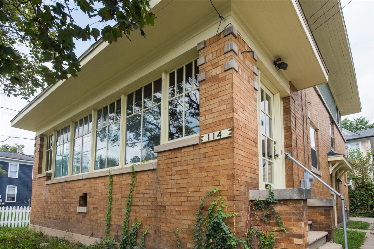 114 W Vine Street Property Photo 1