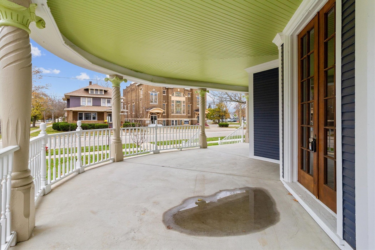 1164 Terrace Street Property Photo 6