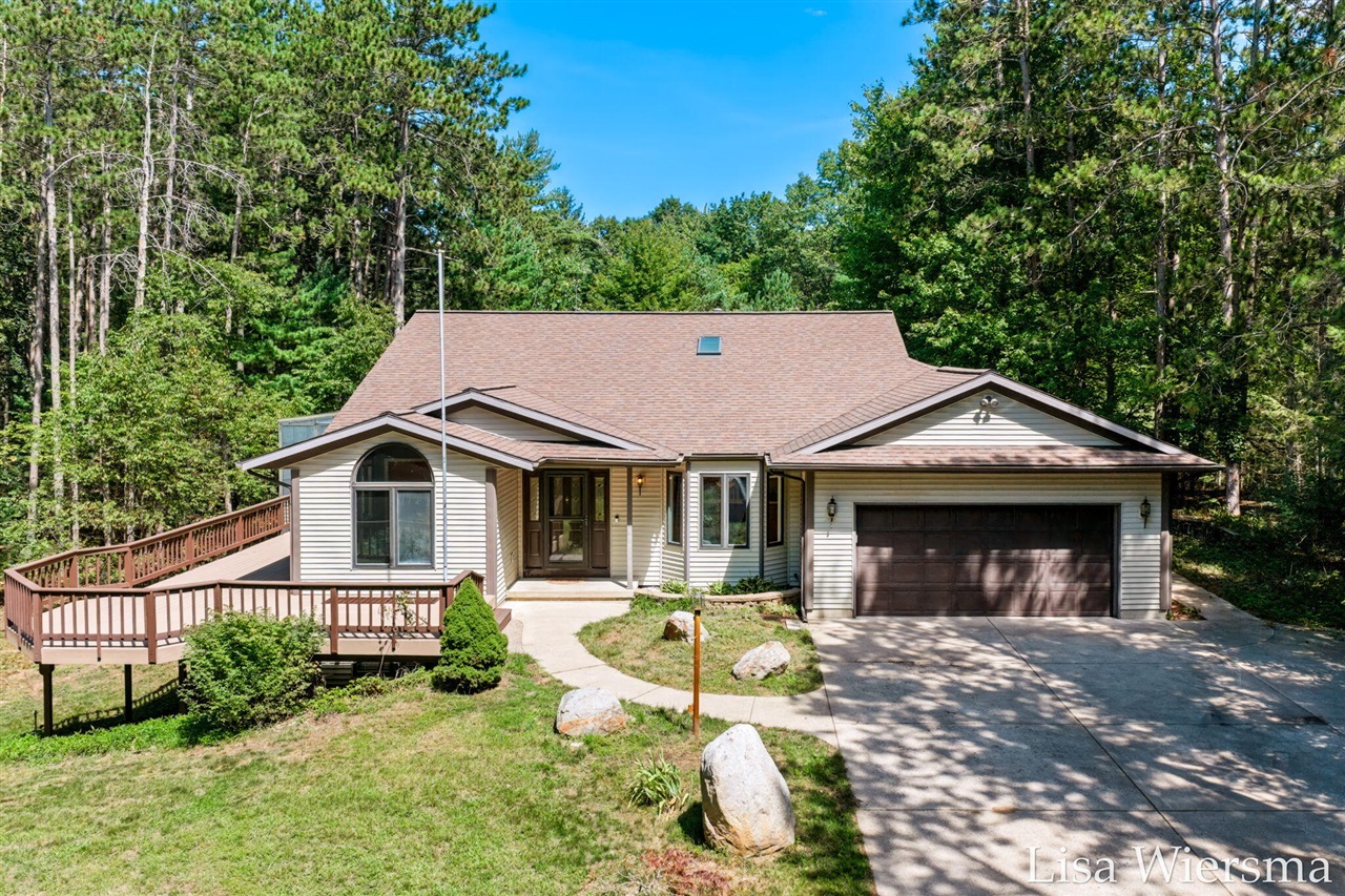 6572 Haines Lane Property Photo 1