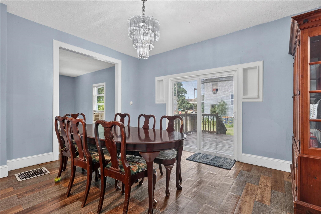 243 Delaware Street Property Photo 15