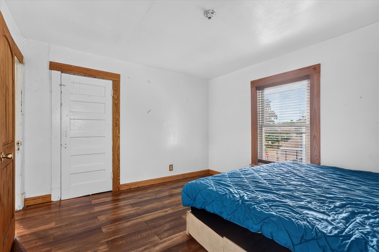 243 Delaware Street Property Photo 26