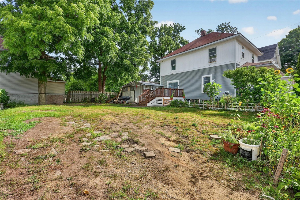 243 Delaware Street Property Photo 41