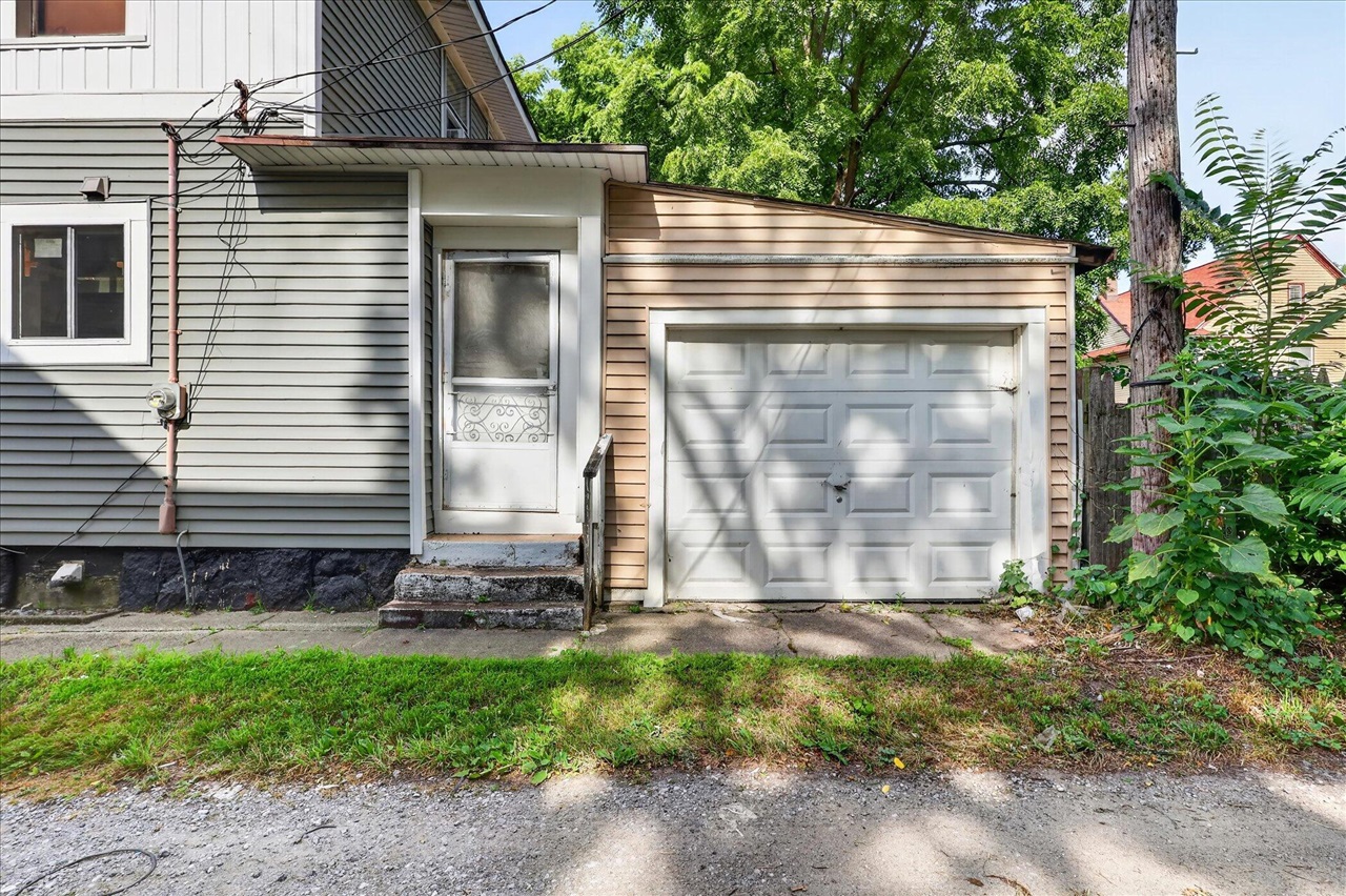 243 Delaware Street Property Photo 44