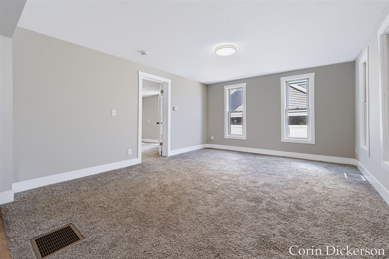 108 S Michigan Avenue Property Photo 5