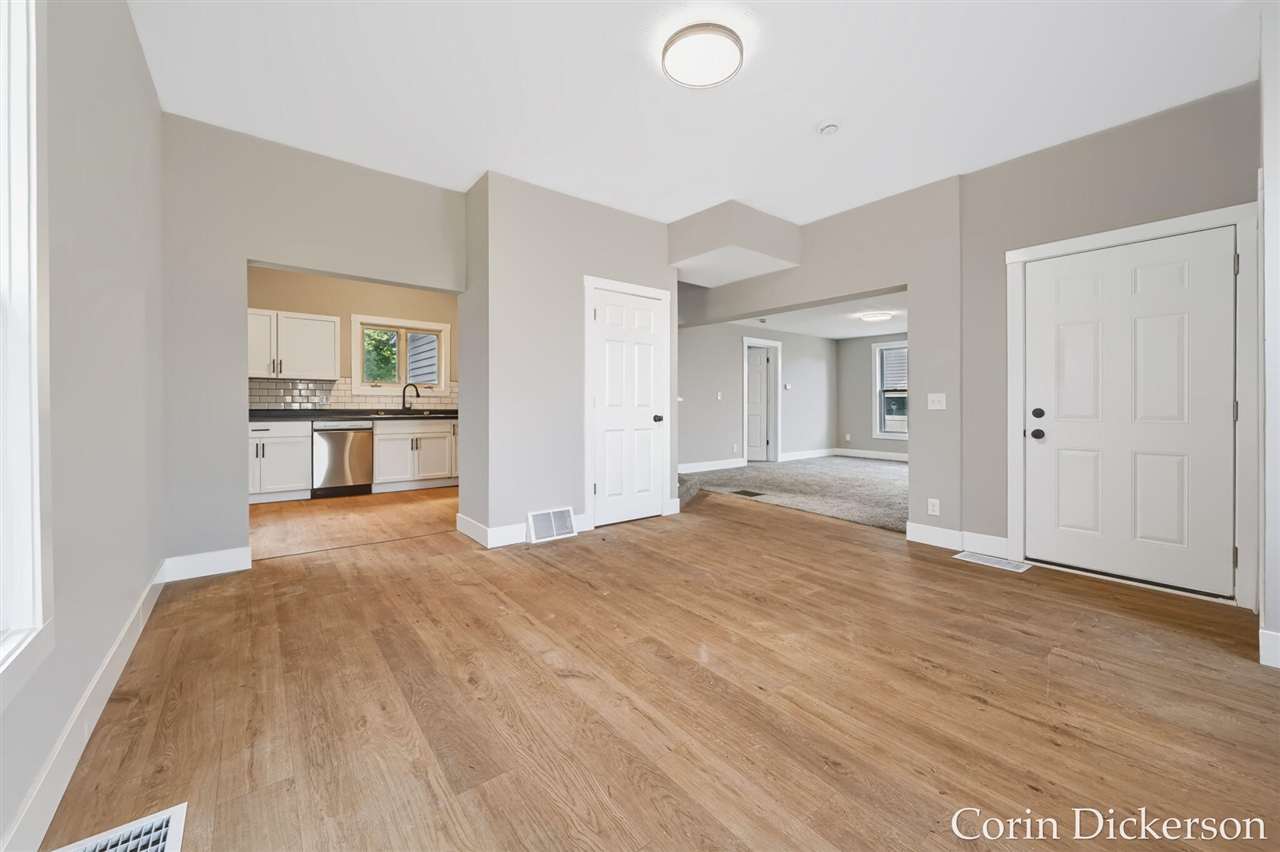 108 S Michigan Avenue Property Photo 13
