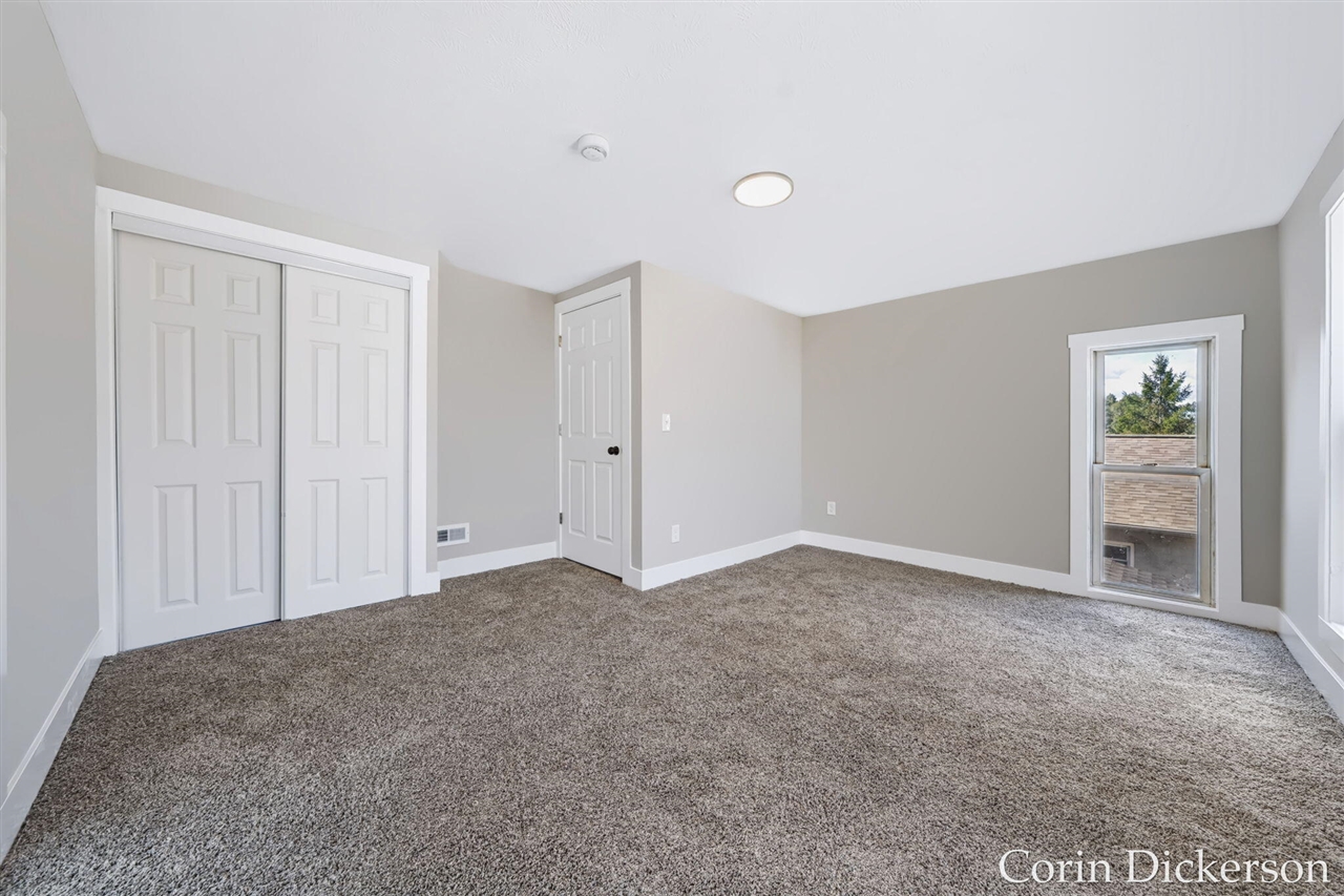 108 S Michigan Avenue Property Photo 24