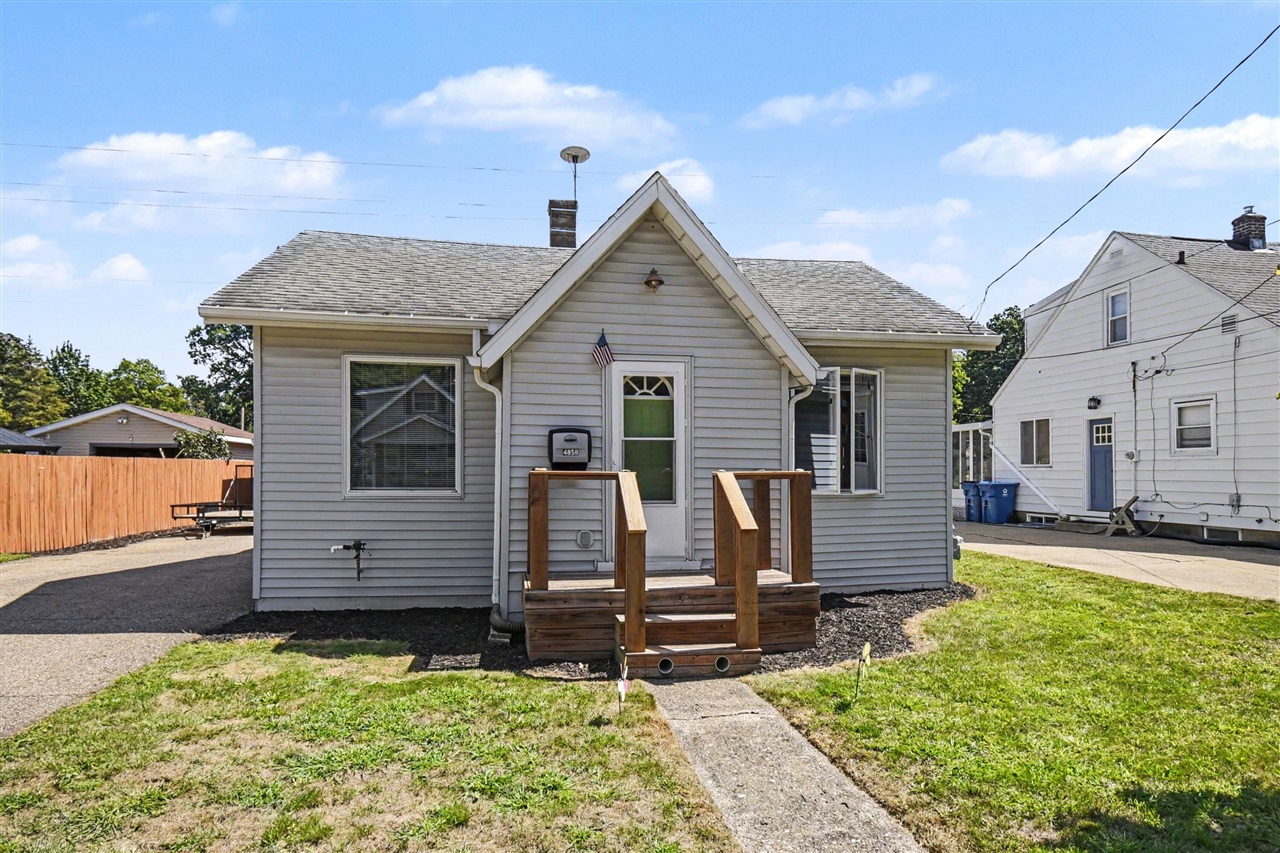 4858 Walton Avenue Property Photo 1