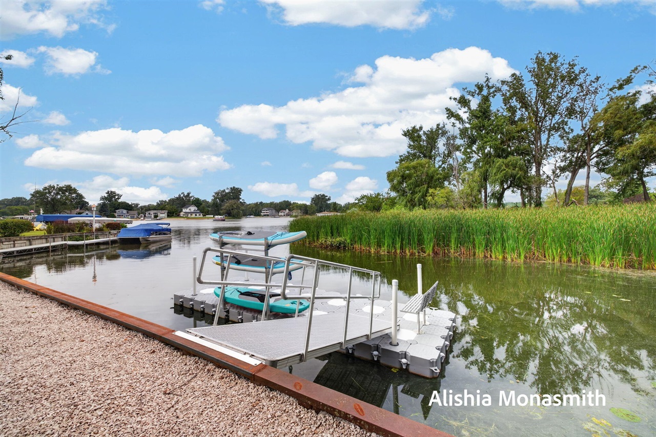 16851 Carlson Street Property Photo 7